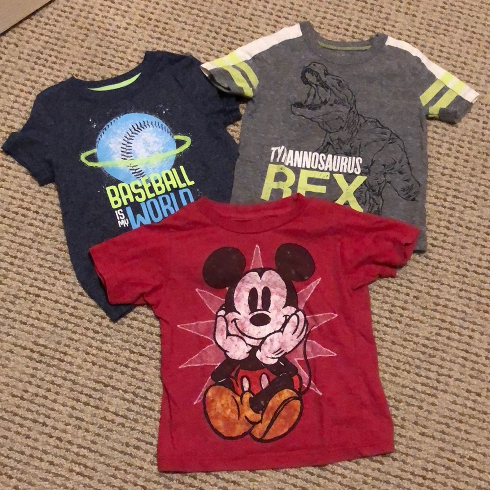 3 t-shirts toddler boys 2T in size. Mixed brands